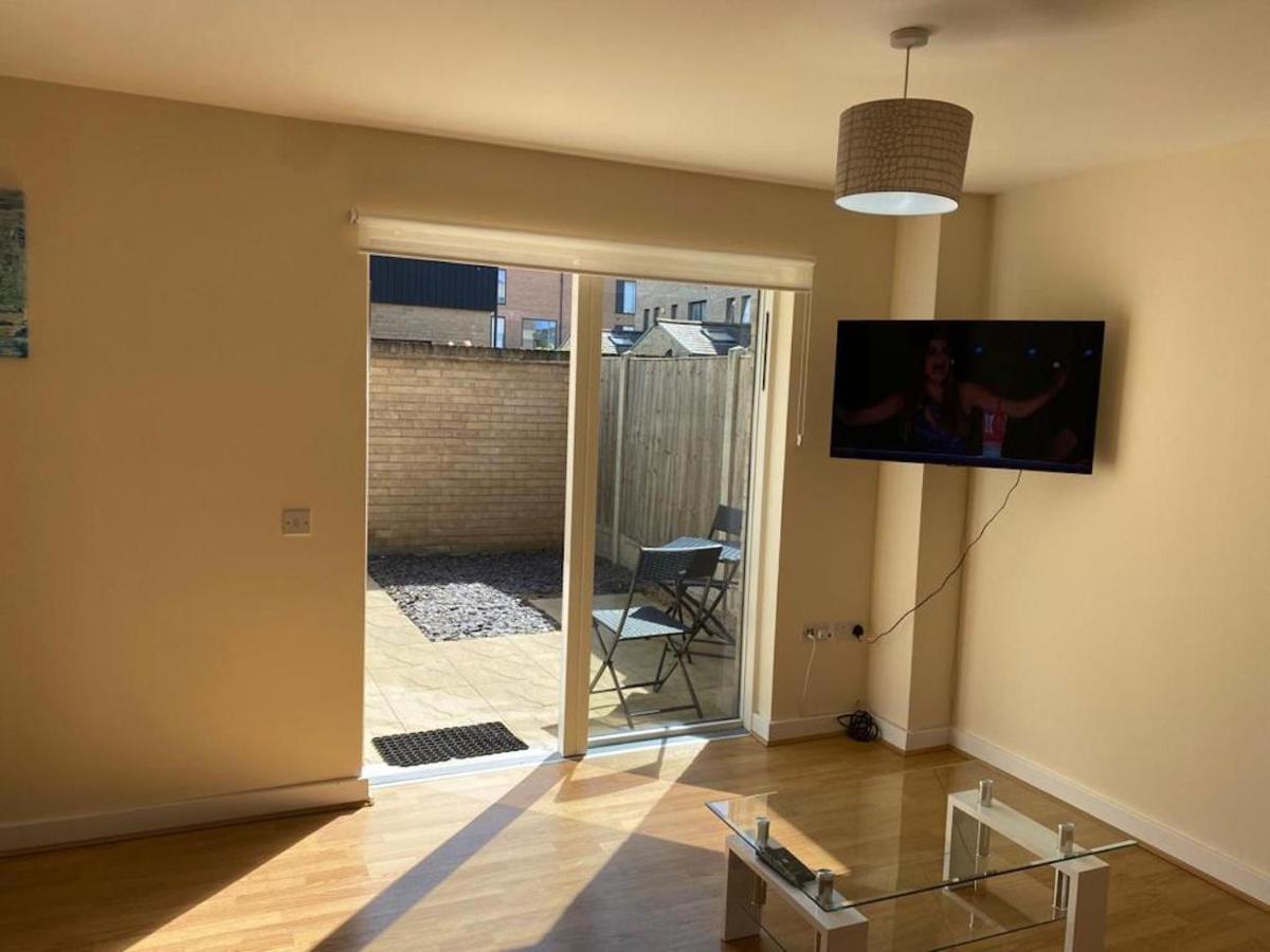 Contemporary Trumpington House: Bio-medical Campus Proximity * Cambridge (Cambridgeshire)