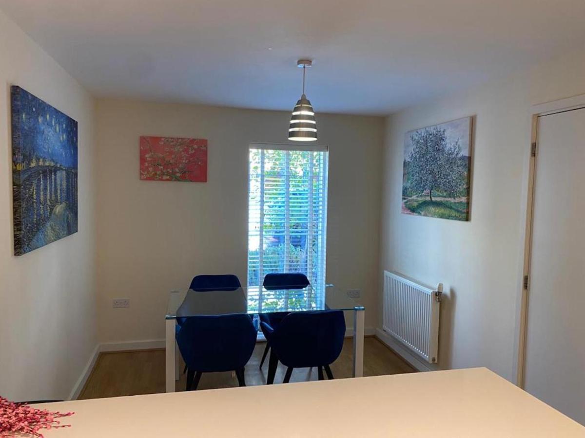 Holiday home Contemporary Trumpington House: Bio-medical Campus Proximity *