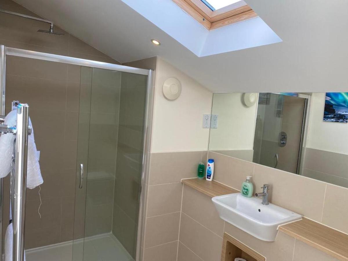 Contemporary Trumpington House: Bio-medical Campus Proximity * Cambridge (Cambridgeshire)